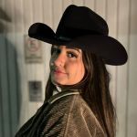 Lays Alves/ Cantora/Compositora