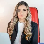 Nat&aacute;lia Machado, Advogada e Escritora