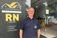 Propriet&aacute;rio e corretor de im&oacute;veis Aparecido Roz&atilde;o