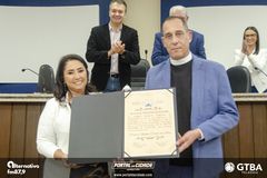 Entrega do T&iacute;tulo de Cidad&atilde;o Honor&aacute;rio Padre Ant&ocirc;nio Carlos da Silva
