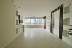 Apartamento para alugar - 120m&sup2; - Centro