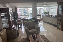 Apartamento &agrave; venda - 303m&sup2; - Meia Praia