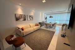 Apartamento &agrave; venda - Meia Praia
