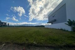 Terreno &agrave; venda - 362m&sup2; - Jardim Dourado