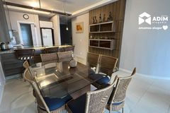 Apartamento para alugar - 100m&sup2; - Meia Praia