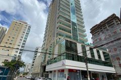 Apartamento &agrave; venda - 141m&sup2; - Meia Praia