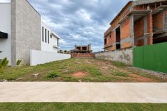 Terreno &agrave; venda - 360m&sup2; - 
