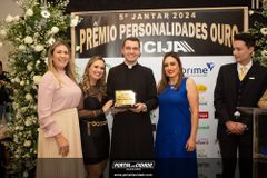 V Jantar Pr&ecirc;mio Personalidades Ouro 2024