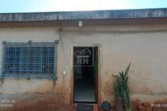 Casa &agrave; venda - Centro