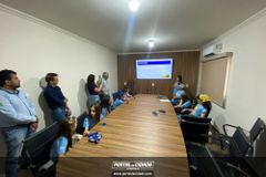 Apresenta&ccedil;&atilde;o de projeto de rob&oacute;tica para a Norplan