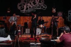 1&ordf; Noite do Jack Blues in the Night
