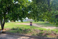 Terreno &agrave; venda - 411m&sup2; - Alto da Paran&aacute;