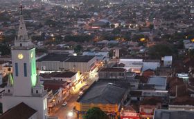 Fotos da cidade de Pen&aacute;polis