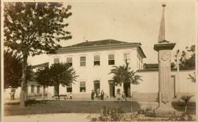 Pra&ccedil;a do Centen&aacute;rio 