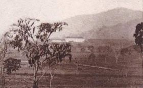 A casa principal da Fazenda Cantagalo, propriedade que deu origem ao munic&iacute;pio. S&eacute;c. XIX