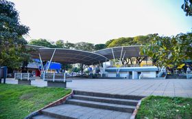 Praça Arthur Thomas