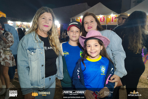 Claudia Leitte no Junin&atilde;o Rodeio Show