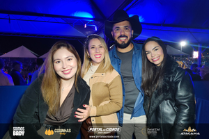 Fiduma e Jeca no Junin&atilde;o Rodeio Show