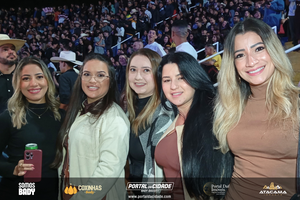 Murilo Huff no Junin&atilde;o Rodeio Show