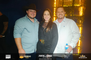 Traia V&eacute;ia no Junin&atilde;o Rodeio Show