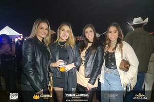 Traia V&eacute;ia no Junin&atilde;o Rodeio Show