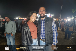 Traia V&eacute;ia no Junin&atilde;o Rodeio Show
