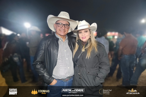 Traia V&eacute;ia no Junin&atilde;o Rodeio Show
