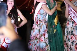 Festa das Rosas 2023- Desfile