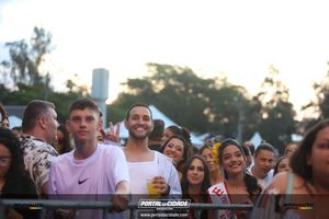 Festa das Rosas 2023- Show do Mumuzinho