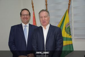 Prof. Dr. Thiago Munaro Garcia &eacute; o mais novo &ldquo;Cidad&atilde;o Bauruense&rdquo; 