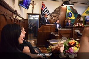 Prof. Dr. Thiago Munaro Garcia &eacute; o mais novo &ldquo;Cidad&atilde;o Bauruense&rdquo; 