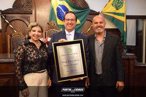 Prof. Dr. Thiago Munaro Garcia &eacute; o mais novo &ldquo;Cidad&atilde;o Bauruense&rdquo; 
