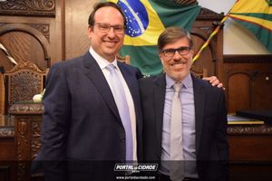 Prof. Dr. Thiago Munaro Garcia &eacute; o mais novo &ldquo;Cidad&atilde;o Bauruense&rdquo; 