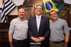 Prof. Dr. Thiago Munaro Garcia &eacute; o mais novo &ldquo;Cidad&atilde;o Bauruense&rdquo; 
