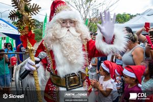 Chegada do Papai Noel CDL Brumadinho