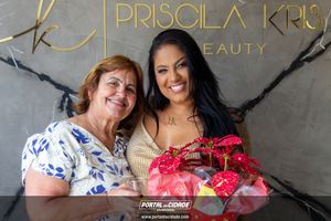 Lan&ccedil;amento Linha de Cuidados Priscila Kris