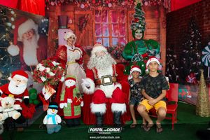 Chegada do Papai Noel CDL Brumadinho 2023