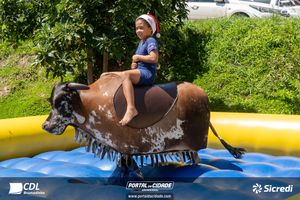 Chegada do Papai Noel CDL Brumadinho 2024