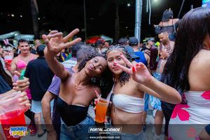 BRUMAS FOLIA 2025