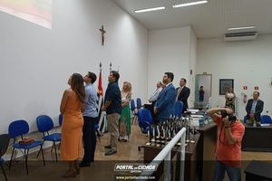 Sess&atilde;o Solene de entrega do 'Trof&eacute;u Aluno Nota 10' de 2025