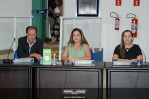 Sess&atilde;o Solene de entrega do 'Trof&eacute;u Aluno Nota 10' de 2025