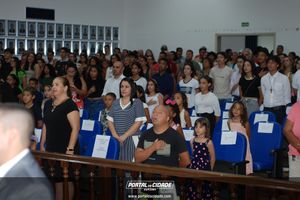 Sess&atilde;o Solene de entrega do 'Trof&eacute;u Aluno Nota 10' de 2025