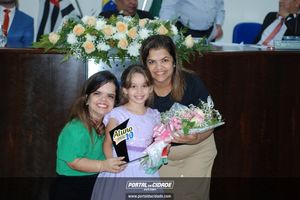 Sess&atilde;o Solene de entrega do 'Trof&eacute;u Aluno Nota 10' de 2025