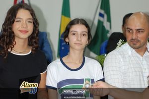 Sess&atilde;o Solene de entrega do 'Trof&eacute;u Aluno Nota 10' de 2025