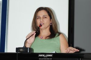 Sess&atilde;o Solene de entrega do 'Trof&eacute;u Aluno Nota 10' de 2025