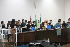 Visita Institucional do Col&eacute;gio Zeta Objetivo na C&acirc;mara Municipal de Buritama