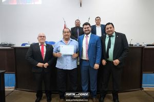  MO&Ccedil;&Otilde;ES DE APLAUSO &ndash; SESS&Atilde;O ORDIN&Aacute;RIA DE 13 DE OUTUBRO DE 2025