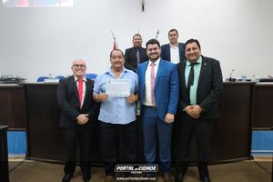  MO&Ccedil;&Otilde;ES DE APLAUSO &ndash; SESS&Atilde;O ORDIN&Aacute;RIA DE 13 DE OUTUBRO DE 2025