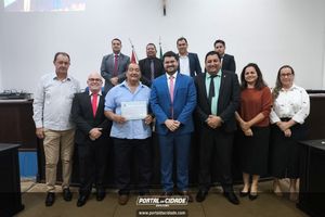  MO&Ccedil;&Otilde;ES DE APLAUSO &ndash; SESS&Atilde;O ORDIN&Aacute;RIA DE 13 DE OUTUBRO DE 2025