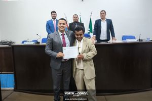  MO&Ccedil;&Otilde;ES DE APLAUSO &ndash; SESS&Atilde;O ORDIN&Aacute;RIA DE 13 DE OUTUBRO DE 2025